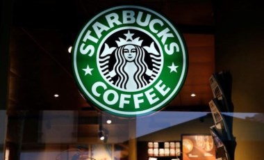 Üstüne kahve dökülünce vücudunda yanıklar oluşan kişi Starbucks’a dava açtı