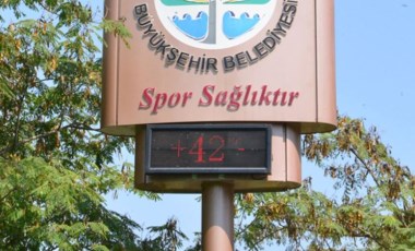 Ağustosun son sıcakları bunalttı: Adana'da termometreler 42 dereceyi gördü!