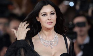 Monica Bellucci tiyatro sahnesine hazırlanıyor: Ünlü soprano Maria Callas'a hayat verecek