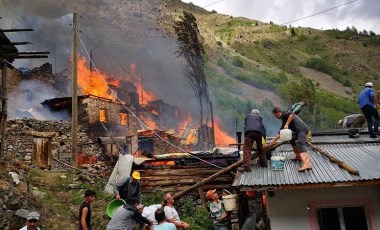 Artvin'de de yangın çıktı!