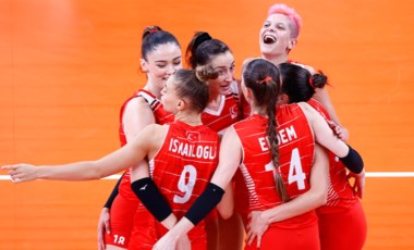 Voleybolda Polonya ile yarı final için!