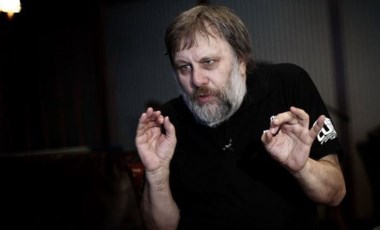 Zizek, Taliban'ın kadın politikasını mercek altına aldı