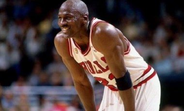 NBA efsanesi Michael Jordan'ın iç çamaşırı açık artırmaya çıkarıldı