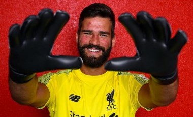 Liverpool, Alisson Becker ile sözleşme yeniledi