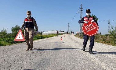 Karabük'te Covid-19 tedbirleri kapsamında bazı evler karantinaya alındı