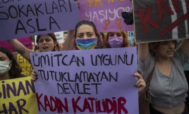 Kadınlar Azra için eylem yaptı: “Kadınlar katledilirken devlet İstanbul Sözleşmesi’nden çıktı”