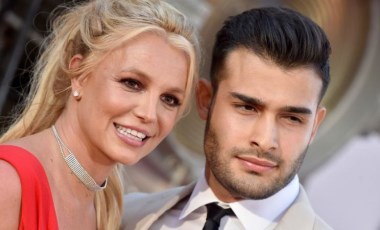 Britney Spears, İran doğumlu erkek arkadaşı Sam Asghari ile nişanlandı