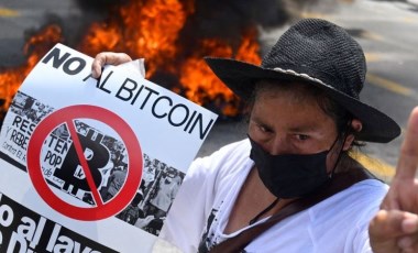 El Salvador’da Bitcoin protestoları