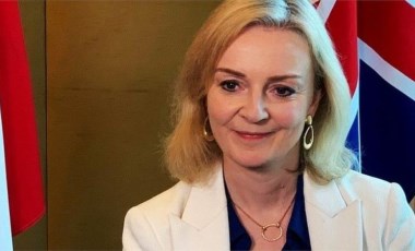 Liz Truss: İngiltere'nin tarihindeki ikinci kadın dışişleri bakanı