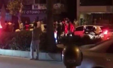 'Dur' ihtarına uymayan otomobildekiler ateş açtı: 3'ü polis 4 yaralı