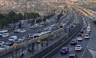 İstanbul’da haftanın ilk iş gününde trafik yoğunluğu