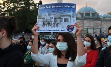 Öğrencilerden Beşiktaş Meydanı’nda eylem: Saray değil yurt istiyoruz