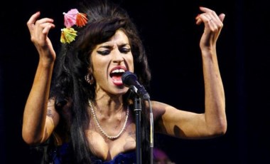 Amy Winehouse’un eşyaları açık artırmaya çıkıyor