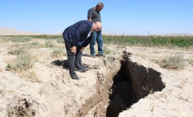 Konya'dan sonra Karaman'da da 'yüzey yarıkları' görüldü: Derinliği 2 metreyi aşıyor