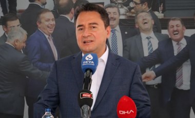 Babacan: 'Malum arkadaşlar Yüce Divan'a gitmemek için sağı solu tehdit ettiler'