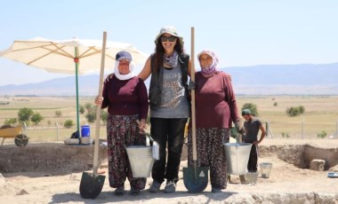 Denizli'de emektar kadınlar tarih için kazıyor