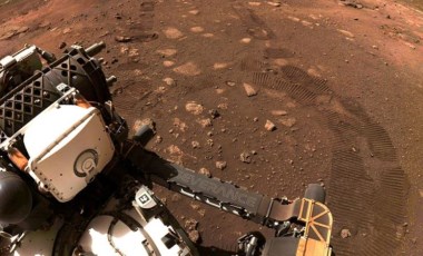 NASA açıkladı: Mars’tan ilk kaya örneğini aldı