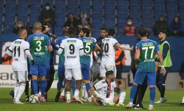 Hakemler Ç. Rizespor - Beşiktaş maçındaki tartışmalı pozisyonları yorumladı