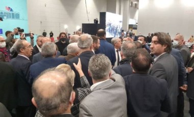 İBB Meclisi’nde gerginlik: AKP ve CHP'li üyeler arasında itişme yaşandı, oturuma ara verildi