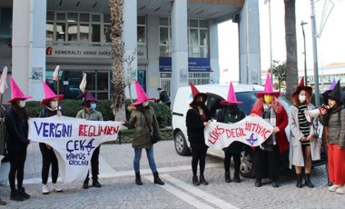 İzmir’de kadınlardan hijyenik ped eylemi: Vergi dışı bırakılsın