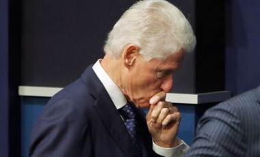 Prens Andrew'dan sonra Bill Clinton da zorda: Epstein defalarca ziyaret etmiş