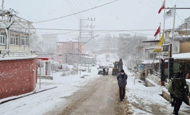 Meteoroloji uyarmıştı, kar yağışı hayatı felç etti