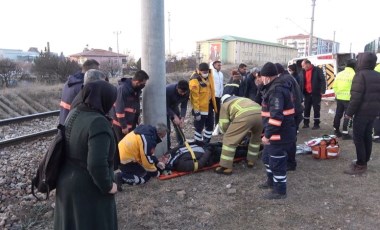 İşçileri taşıyan midibüs şarampole devrildi: 15 yaralı