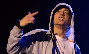 Ünlü rapçi Eminem, yüz binlerce dolarlık ilk NFT yatırımını yaptı