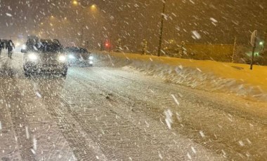 Bolu Dağı'nda kar esareti: TEM ve D-100 ulaşıma kapandı