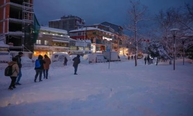 Karda mahsur kalan yurttaşlara otel fırsatçılığı