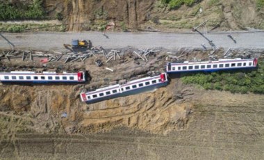 Çorlu tren faciasında yargılama 25 Mayıs'a ertelendi: 'Hakaretten insanlar ceza alırken 25 kişi göz göre göre öldürülüyor'