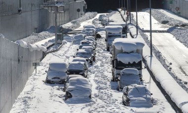 Yunanistan’da karda kapanan otoyolu işleten şirketin CEO'su istifa etti