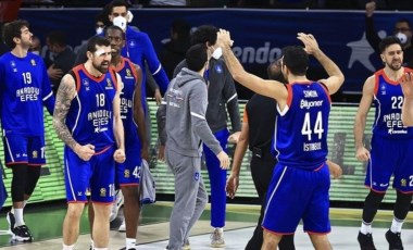 Anadolu Efes, Fenerbahçe Beko'yu mağlup etti