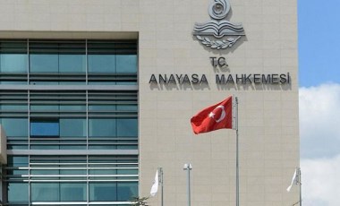 Yerine AKP'ye yakın isim seçilmişti: AYM üyesi Akıncı emekliye ayrıldı