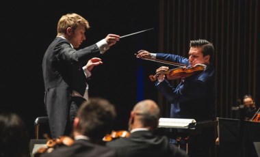 Sokak Kedisi konserde: Dikkat! Seyirciler arasında provokatör var!