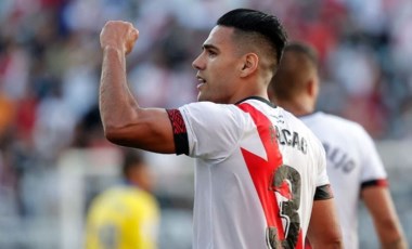 Falcao, 1 yıl daha Vallecano'da