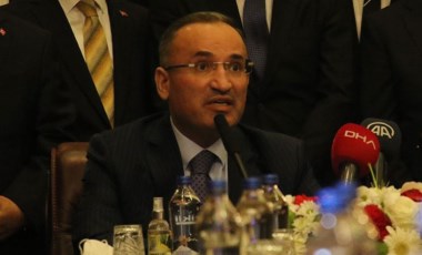 Bekir Bozdağ'dan ilk talimat: Sosyal medyaya kalmasın