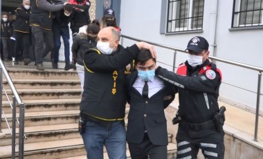 Bursa'da işkence skandalı: Eşofmanla yakalanan şüpheli, adliyeye takım elbiseyle gitti