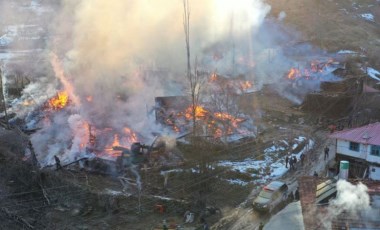 Son dakika: Kastamonu'da yangın: 10 eve sıçradı