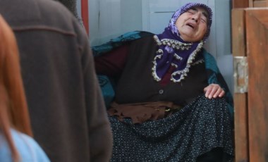 İşleri iyi gitmeyen oğlu intihar etti, anne gözyaşlarına boğuldu