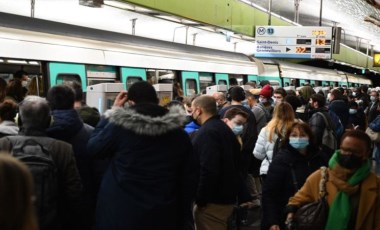 Paris'te metro çalışanlarının grevi ulaşımı aksattı