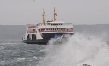 Bozcaada ve Gökçeada seferlerine ‘fırtına’ engeli