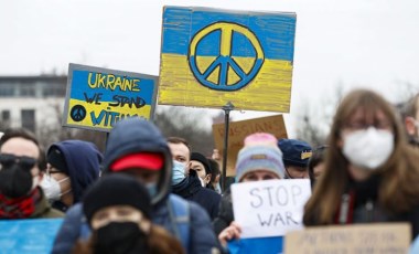 Almanya’da Rusya karşıtı protesto