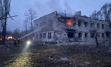 Luhansk bölgesinde bombardıman sonucu yıkım oluştu