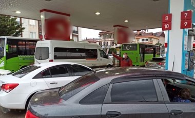 Görülmemiş zam sonrası benzin ve motorin kuyrukları