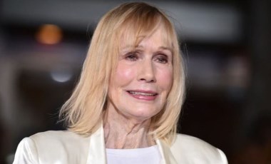 'Yalan Rüzgarı' dizisinin yıldızı Sally Kellerman hayatını kaybetti