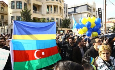 Azerbaycan'da, Ukrayna'ya destek gösterisi yapıldı