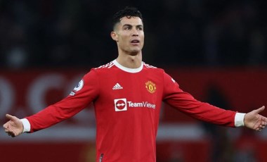 Manchester United, blockchain platformu Tezos ile sponsorluk imzalıyor