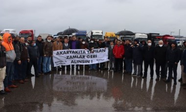 Gebze'de zam protestosu: Kamyon ve TIR şöförleri kontak kapattı