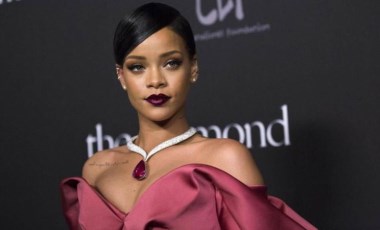 Rihanna'nın iç çamaşırı markası halka arza açılıyor